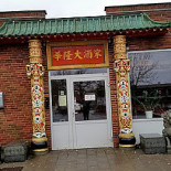 Hua Long Udenfor