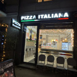 Pizza Italiana Udenfor