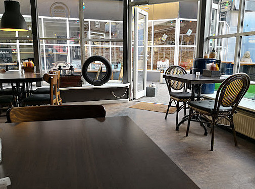 Garage Burgerbar Udenfor
