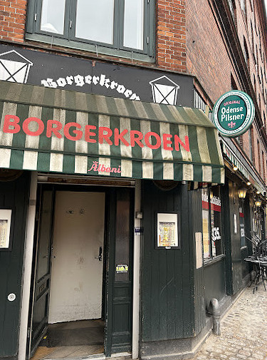 Borgerkroen Udenfor