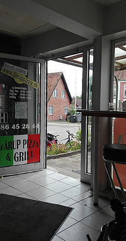 Faarup Pizza Og Grill Udenfor