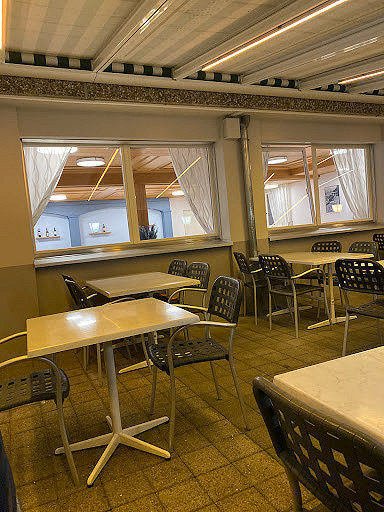 Hb Kebab West Udenfor