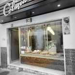 Kraes Cafe Butik Udenfor