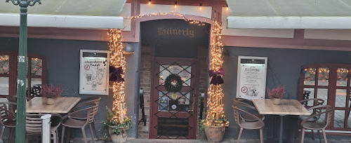 Latinerly Udenfor
