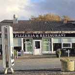 Hviding Pizzeria Udenfor