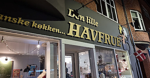 Den Lille Havfrue Udenfor