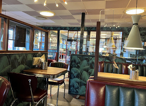 Sallie’s Restaurant Snack Bar Inde