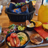 Cafe Faust Mad