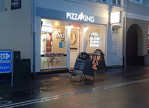 Pizza King Udenfor