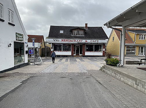 Vig Og Cafe Udenfor