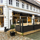Cafe Christian Ix Udenfor