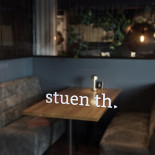 Stuen Th. Inde