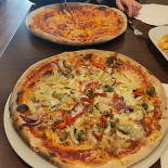 Stenovn's Pizza Mad