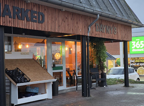 Dayny Udenfor