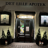 Det Lille Apotek Udenfor