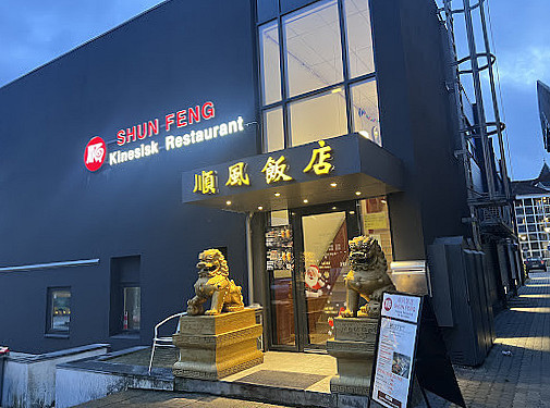 Shun Feng Udenfor
