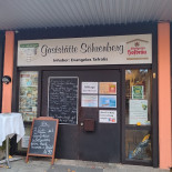 Titanic Pizza Udenfor