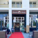 Sushi Lovers Udenfor