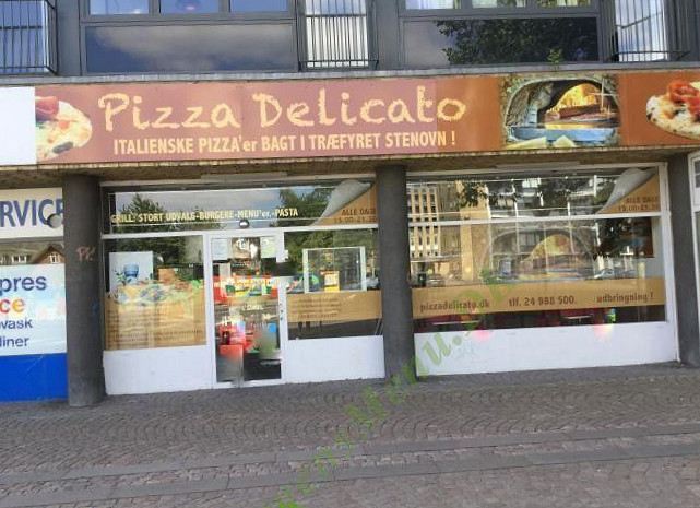 Delicato Stenovns Pizza Udenfor