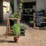 Cafe Kosmos Udenfor