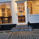 Pinsame Udenfor