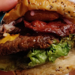 Hafla Burgers Shakes Mad