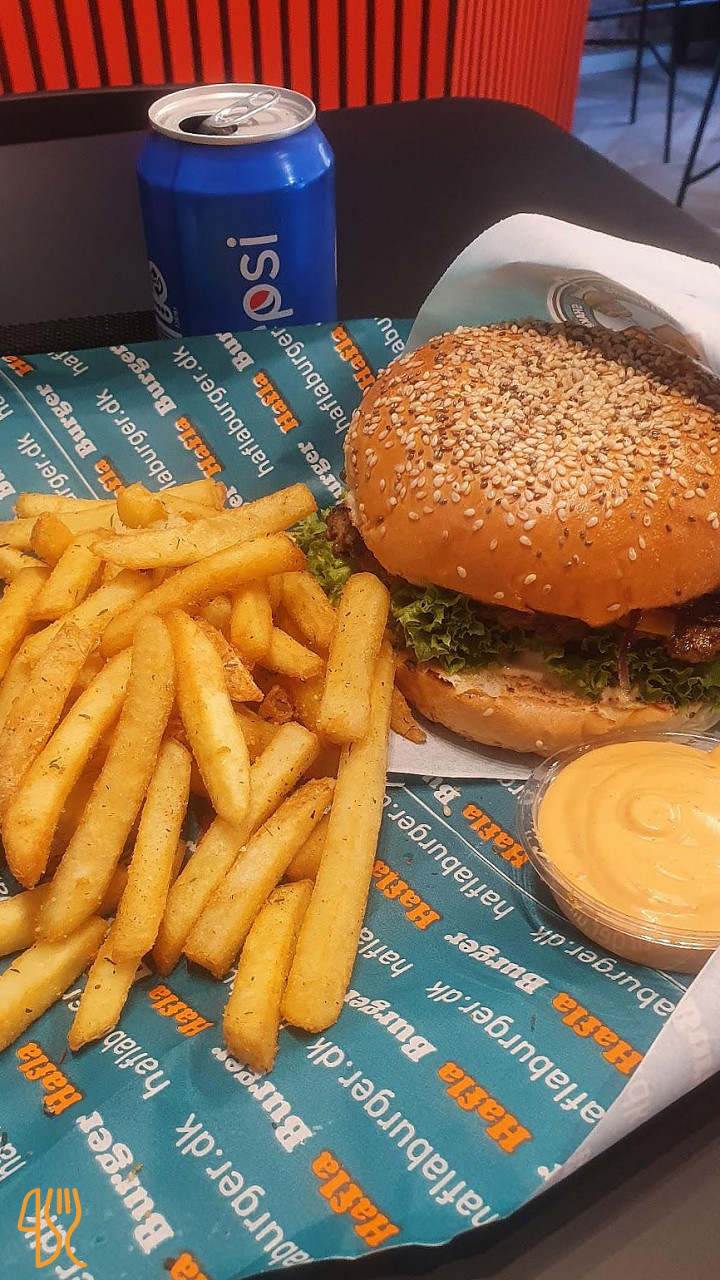 Hafla Burgers Shakes Mad