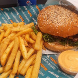 Hafla Burgers Shakes Mad