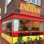 Classic Curry Takeaway Udenfor