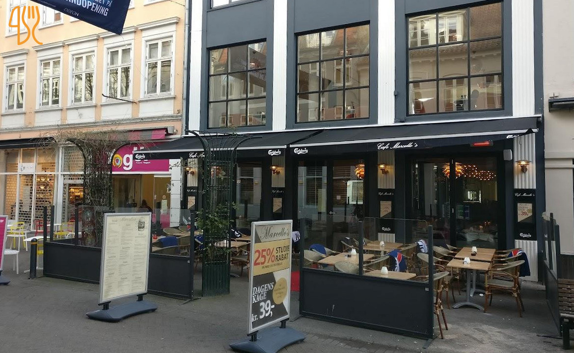 Marcello's Udenfor