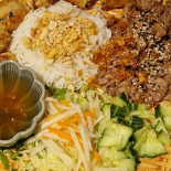 Do An Odense Vietnamesisk Restaurant Karaokebar Mad