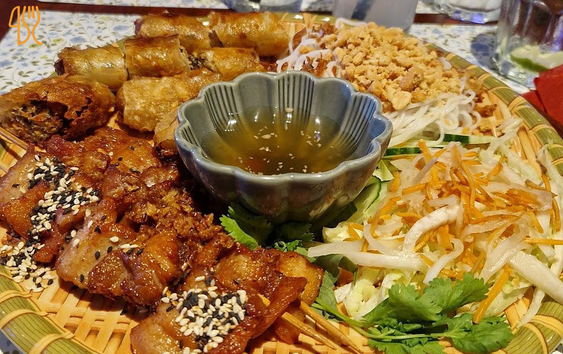 Do An Odense Vietnamesisk Restaurant Karaokebar Mad