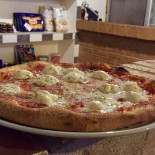 Della Nonna Italiensk Pizzaria Mad