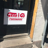 Grab Go Foodhouse Udenfor