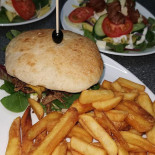 Mo's Burger Pizza Mad