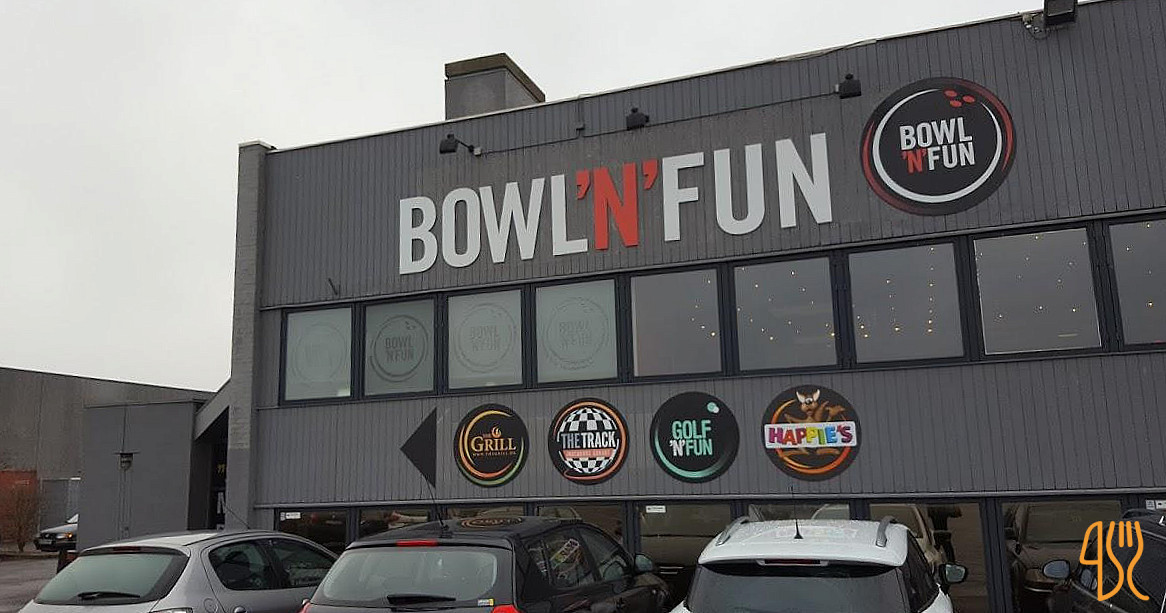 Bowl'n'fun Udenfor