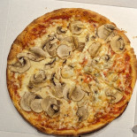 Yazzys Pita Mad