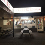 Aaby Burger Udenfor