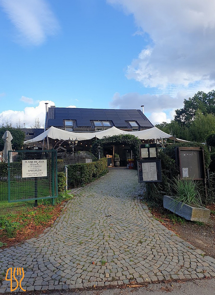 Leonardo's Pizzabar Udenfor