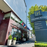 Casa De La Pizza Udenfor