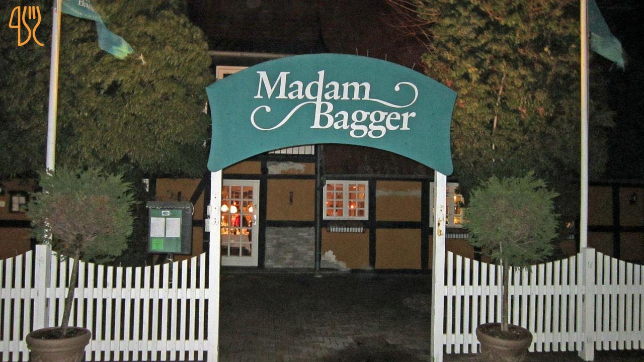 Madam Bagger Udenfor