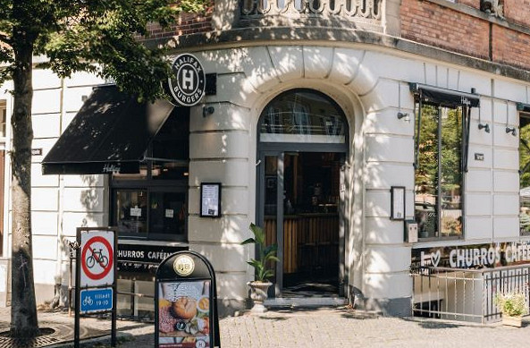 Halifax Burgers Frederiksborggade Udenfor