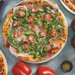 M G Pizza Mad
