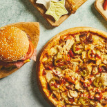 Surprise Pizza Og Grill Mad