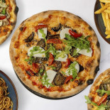 Buffalo Pizza Mad