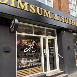 Ja Dimsum Sushi Udenfor