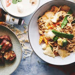 Kao Gaeng Thai Mad Mad
