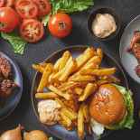 Uncle's Burger Mad