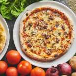 Kløvercentrets Grill Pizza Mad