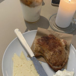 Momo Coffee Eatery Mad